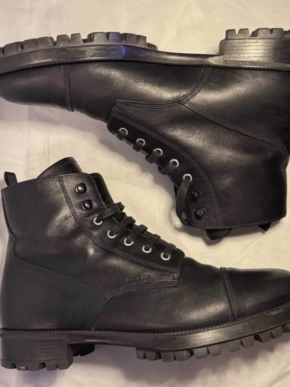 Prada Black Calf Leather Cap Toe Lug Sole Combat Boots Sz 9 Eu 42 Made In Italy